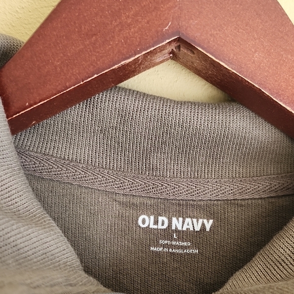 Old Navy Men's Zip-Up Taupe Sweater - Picture 2 of 6